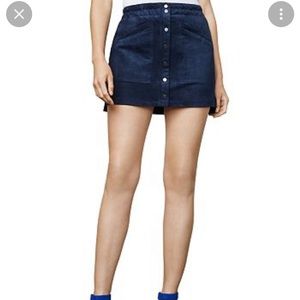 NWT Bcbg MaxAzria Mora Skirt size Large carbon blue